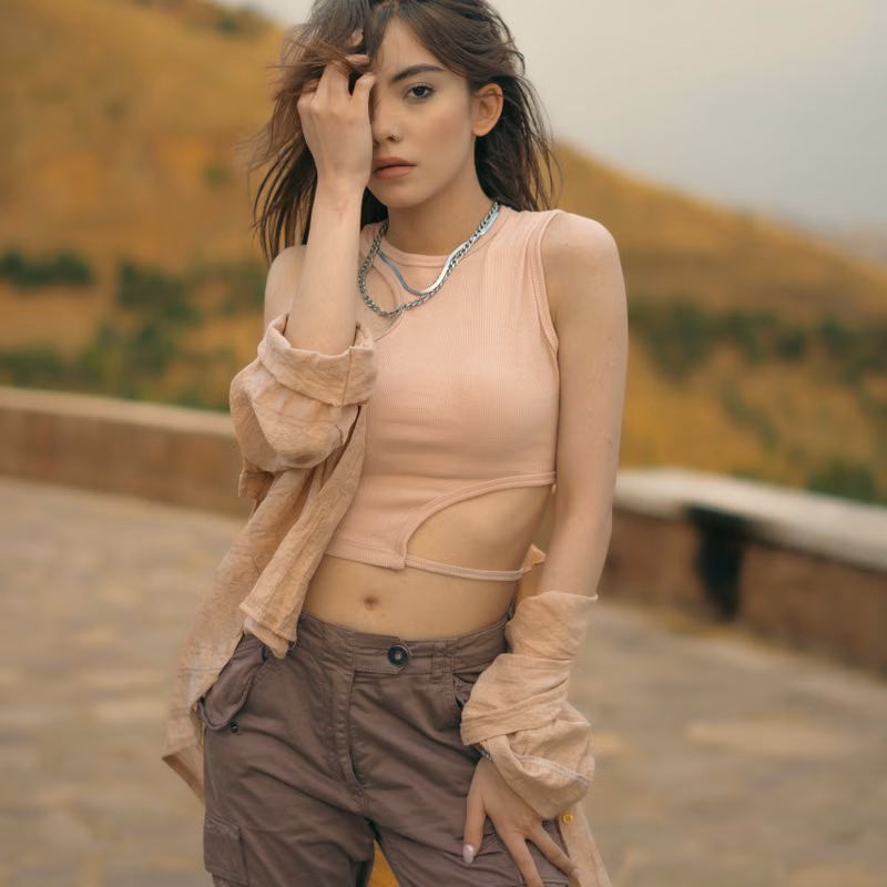 Blusa Canelada Bege Manga Longa